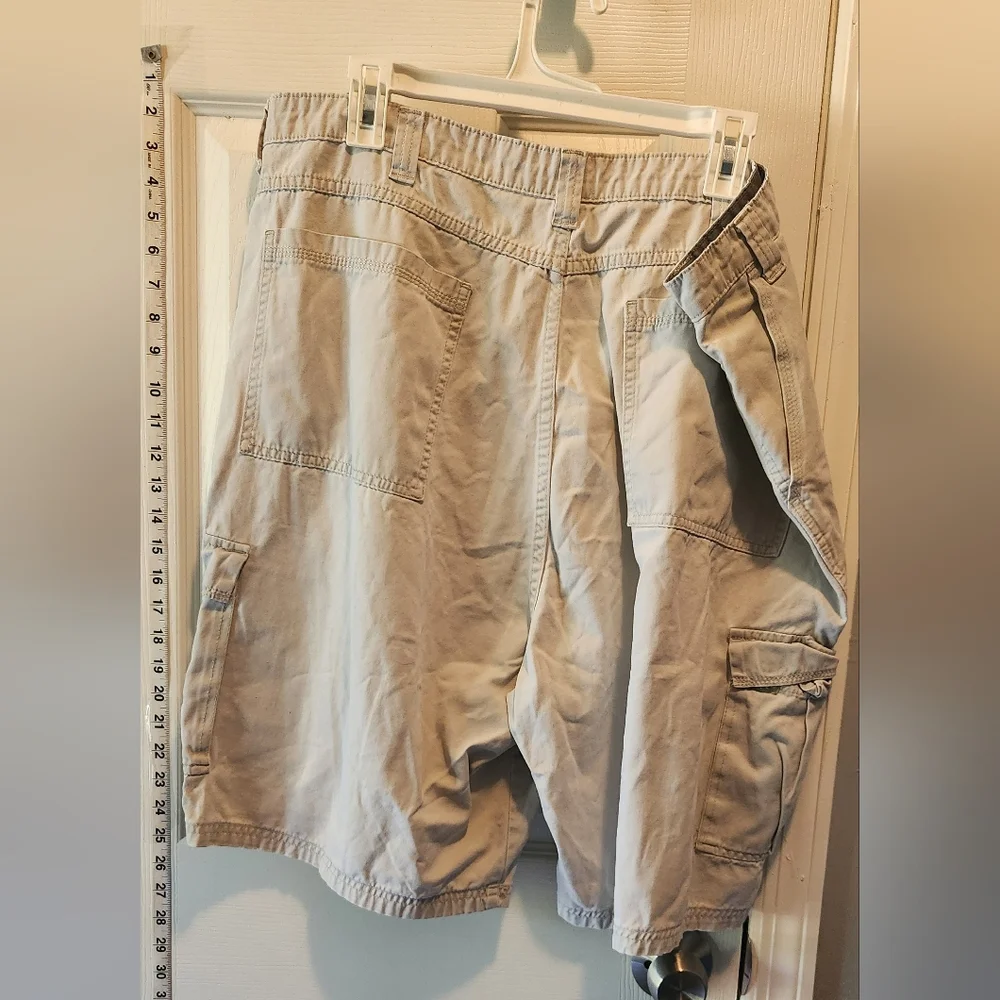 Short - Picture 2 of 5